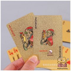 Bộ Bài Tây Cao Cấp Mạ Vàng 24K - Sang Trọng, Chất Liệu Nhựa Polyester, Quà Tặng Độc Đáo Cho Bạn Bè và Đồng Nghiệp