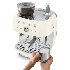 Máy Pha Cà Phê Espresso SMEG EGF03CREU - Thiết Kế Thập Niên 50, Cối Xay Tích Hợp, 2 Tùy Chọn Pha Chế, 20 Bar Áp Suất
