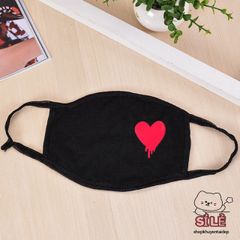 Khẩu Trang Hình Trái Tim Đỏ Phong Cách Hàn Quốc - Chống Bụi Cotton, Thiết Kế Anime/Manga Độc Đáo, Unisex, Freesize