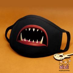 Khẩu Trang Hình Trái Tim Đỏ Phong Cách Hàn Quốc - Chống Bụi Cotton, Thiết Kế Anime/Manga Độc Đáo, Unisex, Freesize