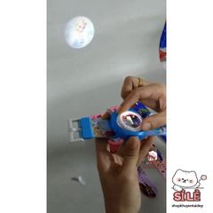 Đồng Hồ Chiếu Hình 3D Trẻ Em - Đồng Hồ Điện Tử Hình Nhân Vật Hoạt Hình Vui Nhộn, 24 Hình Ảnh Elsa, Kitty, Siêu Nhân, Công Chúa