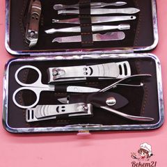 Bộ Dụng Cụ Chăm Sóc Móng Tay 12 Món - Kềm Cắt, Nhíp, Kéo Tỉa Lông Mày, Hộp Da Sang Trọng & Tiện Lợi, Quà Tặng Ý Nghĩa