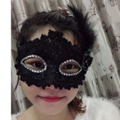 Mặt Nạ Halloween Nửa Mặt Dạ Hội Lông Vũ Kim Sa Sang Trọng - Phụ Kiện Cosplay Độc Đáo cho Tiệc Tùng và Sự Kiện