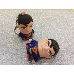 Móc Khóa Superman Đèn LED Phát Sáng - Âm Thanh Độc Đáo, Móc Khóa Siêu Nhân Xanh Ngộ Nghĩnh, Quà Tặng Đáng Yêu, Phụ Kiện Thời Trang