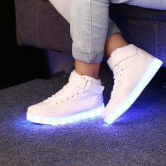 Giày Cao Cổ Phát Sáng LED 7 Màu Hàn Quốc - Giày Thời Trang Nam Nữ Chống Nước, Có 8 Chế Độ Sáng, Phù Hợp Đi Chơi, Tiệc Tùng
