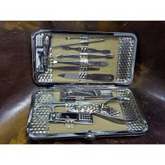 Bộ cắt móng tay 12 chi tiết vàng cao cấp - Bộ dụng cụ chăm sóc cá nhân gọn nhẹ, sang trọng, quà tặng ý nghĩa cho bạn và người thân