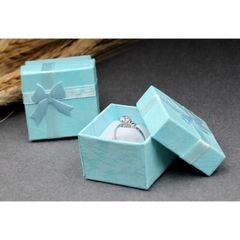 Hộp Đựng Nhẫn Hình Vuông Màu Hồng - Trang Sức Cao Cấp, Quà Tặng Ý Nghĩa Cho Các Cô Gái Trẻ, Kích Thước Nhỏ Gọn 4x4x3.2cm