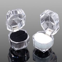 Hộp Chứa Nhẫn Hình Bát Giác Trong Suốt - Phụ Kiện Thời Trang Sang Trọng, Chất Liệu Acrylic, Kích Thước 4x4x4 cm