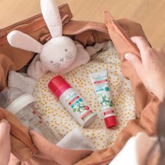 Xịt Chống Muỗi Puressentiel Anti Pique Bébé 60ml - Tinh Dầu Thiên Nhiên, An Toàn Cho Da Nhạy Cảm, Đuổi Muỗi Nhanh Chóng, Dành Cho Trẻ Nhỏ