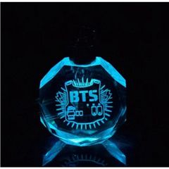 Móc Khóa Phát Sáng Blackpink Thủy Tinh - Móc Khóa Nhóm Nhạc Idol Hàn Quốc LISA JENNIE ROSE JISOO - Quà Tặng Đặc Biệt Cho Fan