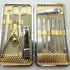 Bộ Dụng Cụ Cắt Móng Tay 12 Món Cao Cấp Bằng Vàng và Thép Không Gỉ - Hộp Đựng Sang Trọng, Tiện Dụng Cho Salon và Du Lịch