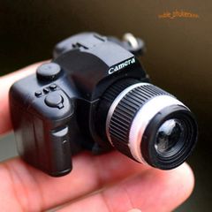 Móc khóa máy ảnh mini DSLR sáng tạo LED phát âm thanh - Phụ kiện thời trang dễ thương cho nhiếp ảnh gia đam mê