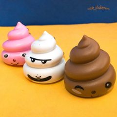 Móc Khóa Hình Cục Shit Phát Sáng Đèn Led - Phụ Kiện Dễ Thương Nhiều Màu Sắc và Âm Thanh Vui Nhộn cho Fan Hâm Mộ