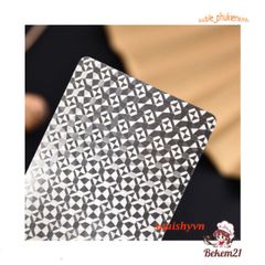 Bộ Bài Tây 52 Lá Sang Trọng Chống Gãy và Chống Nước - Mạ Vàng 100 Đô La - Quà Tặng Độc Đáo cho Dịp Tết và Bạn Bè