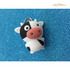 Móc Khóa Đèn LED Phát Sáng Hình Bò Sữa Ngộ Nghĩnh - Móc Khóa Âm Thanh Dễ Thương Cho Fan Bò Sữa