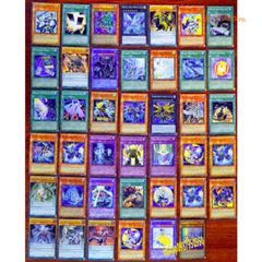 Hộp lớn thẻ bài Yu-Gi-Oh Vua Trò Chơi - Bộ sưu tập 324 lá bài hiếm, bao gồm rồng trắng mắt xanh và nhiều thẻ mạnh khác.