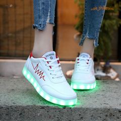Giày Phát Sáng Nhịp Tim Đỏ LED Thể Thao - 8 Chế Độ Ánh Sáng Đẹp Mắt Cho Nam Nữ, Lý Tưởng Cho Cặp Đôi Mùa Hè Hàn Quốc