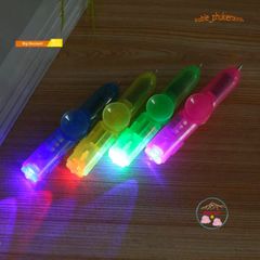 Bút Xoay Đa Năng Phát Sáng 3 Trong 1 - Bút Spinner Kiểu Dáng Hiện Đại Dành Cho Học Sinh, Món Quà Thú Vị Trong Học Tập và Giải Trí