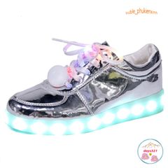 Giày Thể Thao Đèn LED Phát Sáng 3 Vạch - 8 Chế Độ Nhấp Nháy Màu, Dây Giày Thời Trang Cho Nam Nữ, Sự Lựa Chọn Xu Hướng Mùa Hè