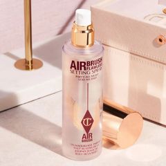 Xịt Khóa Nền Makeup Charlotte Tilbury Airbrush Flawless Setting Spray 100ml - Bền Đẹp, Giữ Lớp Trang Điểm Tươi Mới Suốt Ngày
