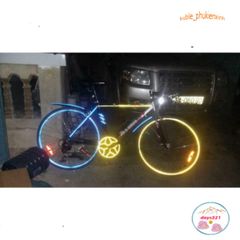 Bộ Tem Decal Dán Vành Phản Quang Xe Máy - Chống Thấm Nước, Thiết Kế Đẹp, Giá Rẻ - Tăng Cường Phong Cách Cho Xế Yêu