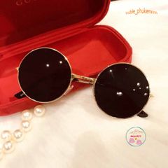 Kính Mát Thời Trang Unisex Đen Ngộ Nghĩnh - Bảo Vệ UV400 Vượt Trội và Phong Cách Nổi Bật Cho Mọi Lứa Tuổi