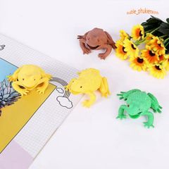 Móc Khóa Gà Đẻ Trứng Silicon Dễ Thương - Thiết Kế Độc Đáo, Giải Trí, Bóp Nhẹ Để Có Trứng Nhỏ - Quà Tặng Hài Hước Ý Nghĩa