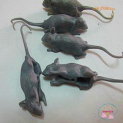 ```Chuột Nhựa Trang Trí Halloween - Món Đồ Trang Trí Độc Đáo Cho Ngày Hội Ma Quái``` 547234