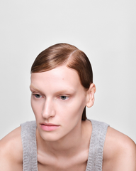 Kem Nền PRADA Reveal Skin Optimizing Foundation #LN10 Light Neutral - Kem Trang Điểm Cao Cấp Chính Hãng, Lớp Nền Hoàn Hảo Rạng Rỡ