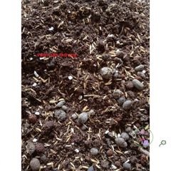 Đất Mùn Hữu Cơ Trồng Rau và Cây Cảnh (1kg) - Hỗn Hợp Đất Đỏ, Phân Bò Vi Sinh và Xơ Dừa, Dinh Dưỡng Tự Nhiên, Dễ Gieo Hạt