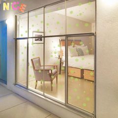 Bộ 50 Miếng Dán Tường Dạ Quang Ngôi Sao - Trang Trí Phòng Ngủ Lung Linh, Chất Liệu PVC Cao Cấp, Phát Sáng Trong Bóng Tối