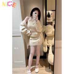 Bộ len yếm hoa thời trang nữ kèm áo choàng và găng tay cao cấp - Phong cách sành điệu, hoàn hảo cho mọi dịp