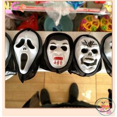 Bộ trang phục ma cà rồng đỏ đen với mặt nạ - Cosplay Halloween ấn tượng cho tín đồ công nghệ và người yêu phim kinh dị
