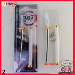 Móc Khóa Kim Loại Zoro One Piece - Thiết Kế Kiếm Katana Titan Không Gỉ, Quà Tặng Độc Đáo Cho Fan Anime Nhật Bản
