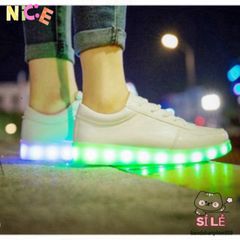 Giày Thể Thao Cổ Cao LED Phát Sáng - 7 Màu Sắc Nổi Bật Dành Cho Nam Nữ, Phong Cách Năng Động, Thoải Mái Khi Di Chuyển