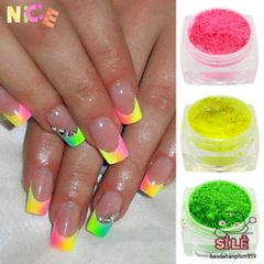 “Bột phát sáng dạ quang: Elevate your nails with a touch of luxury and style!”