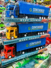 Đồ Chơi Xe Ô Tô Tải Container Chạy Bằng Đà 668 - Phát Triển Tư Duy Sáng Tạo Cho Trẻ Em, Màu Sắc Nổi Bật, Chất Liệu Lành Tính