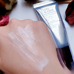 Kem Chống Nắng Cao Cấp Estée Lauder Perfectionist Pro Aqua UV Ultra-Light SPF30/PA+++ - Bảo vệ Da Hiệu Quả, Giúp Da Khỏe Mạnh