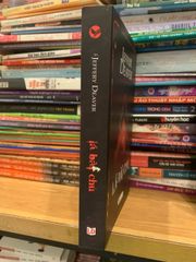 Lá Bài Chủ - Tiểu Thuyết Trinh Thám Tâm Lý Căng Não của Jeffery Deaver - Cuộc Đối Đầu Giữa Công Lý và Tội Ác