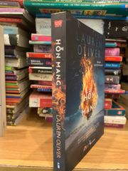Hỗn Mang - Lauren Oliver - Tiểu Thuyết Dystopian Hành Động và Tình Yêu, Cuộc Chiến Chống Chế Độ Độc Tài Trong Thế Giới Khắc Nghiệt