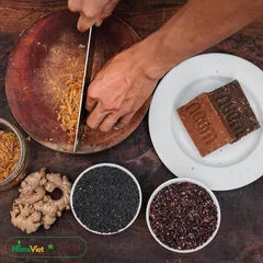 Đường Mía Thô 1.5kg Noom - Dạng Vụn Nguyên Chất Giàu Vitamin và Khoáng Chất, Giữ Nguyên 100% Mật Tự Nhiên