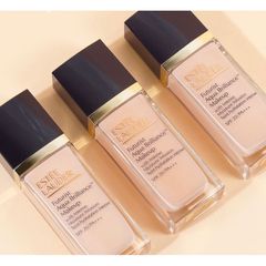 Kem Nền Estée Lauder Futurist Aqua Brilliance 30ml Màu 1W0 - Makeup Cấp Ẩm, Chống Nắng SPF 20/PA+++ Chính Hãng