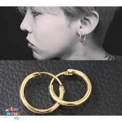 Khuyên tai tròn 1,5cm cho nam - Phong cách cá tính độc đáo từ shop Gudetama - Trang sức thời trang hoàn hảo cho tín đồ yêu thích!