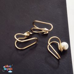 Khuyên Tai Đính Hạt Hồng Lấp Lánh - Bông Tai Nữ Thời Trang, Phong Cách Sang Trọng và Quyến Rũ từ Shop Meomeo & Gudetama