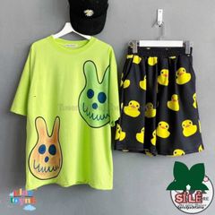 Bộ Đồ Mặc Nhà Unisex VÔ DIỆN-VỊT VÀNG - Set Áo 3D Cute và Quần Short Freesize Cho Nam Nữ, Thoải Mái và Năng Động