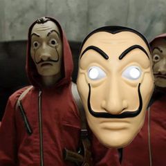 Mặt Nạ Nghệ Thuật Queen Salvador Dali - Phi Vụ Thế Kỷ 