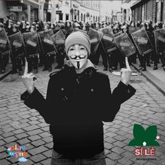 Mặt Nạ V for Vendetta - Phụ Kiện Halloween Độc Đáo cho Tín Đồ Hacker, Tiệc Tùng và Trang Trí Thú Vị