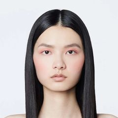 Phấn Má Gucci Blush De Beaté Radiant Pink 03 - Hồng Rạng Rỡ Chính Hãng, Tạo Độ Tươi Tắn và Quyến Rũ cho Gương Mặt