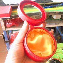 Hộp đựng trang sức cao cấp có lớp lót lụa sang trọng - Khay đựng vòng tay, vòng mã nào cho phái đẹp
