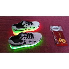 Giày Đèn LED Phát Sáng 7 Màu Trắng/Đen Họa Tiết Độc Đáo Dành Cho Sự Kiện, Lễ Hội - 8 Chế Độ Rực Rỡ, Thời Trang Năng Động